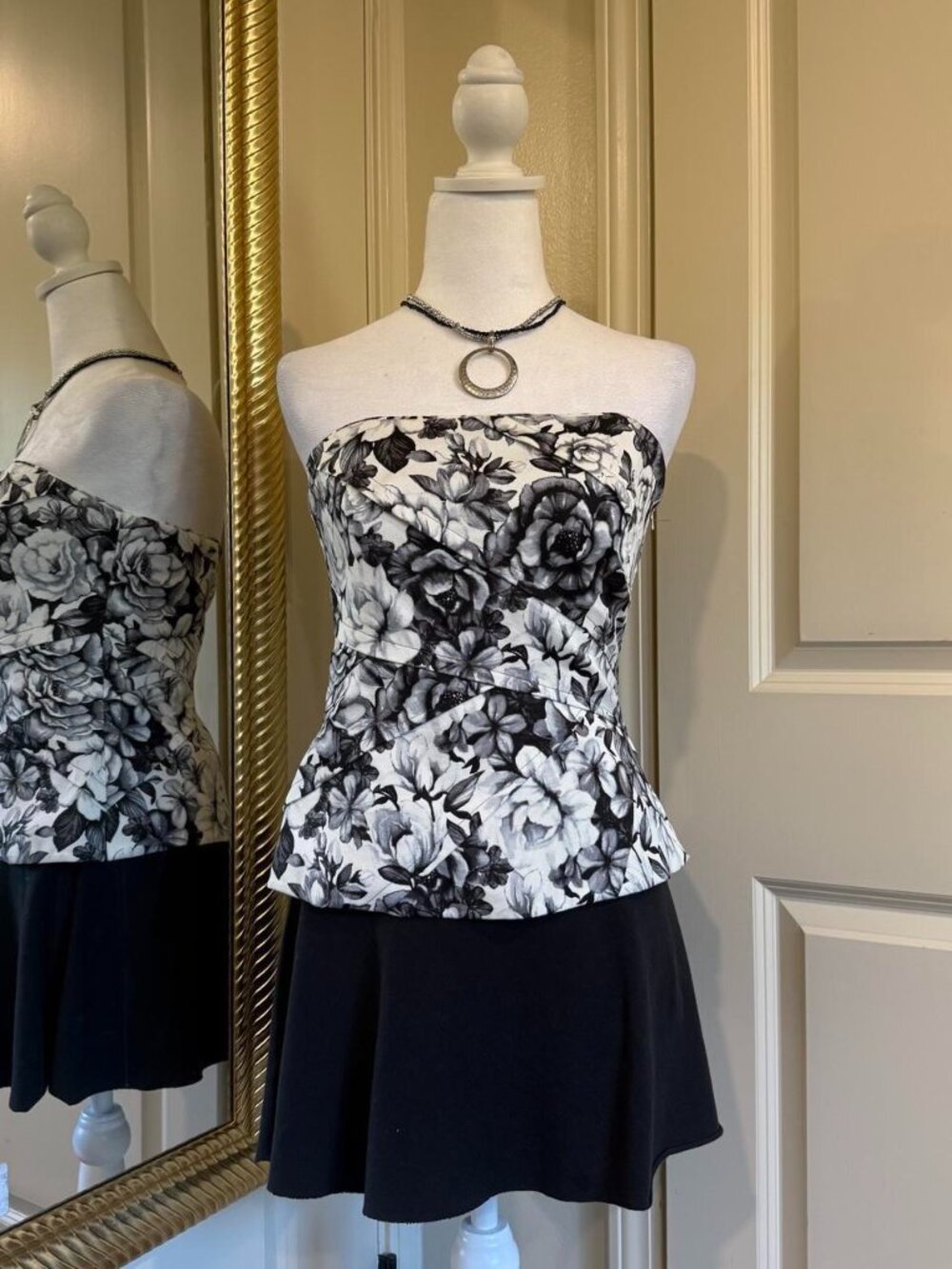 white house black market corset top